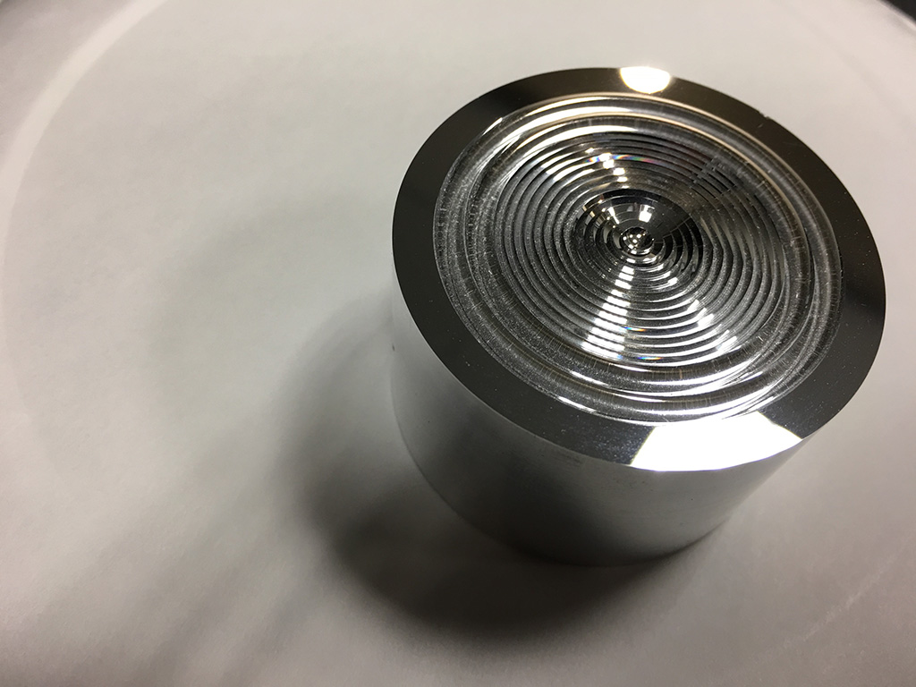 B 축으로 만든 프레넬 금형